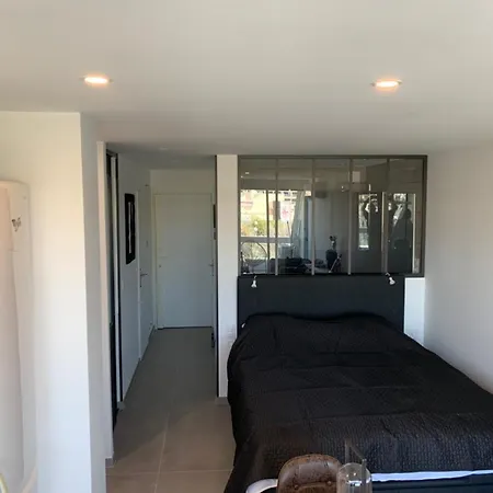 Village Naturiste Luxe Chesterfield Heliopolis C * Agde